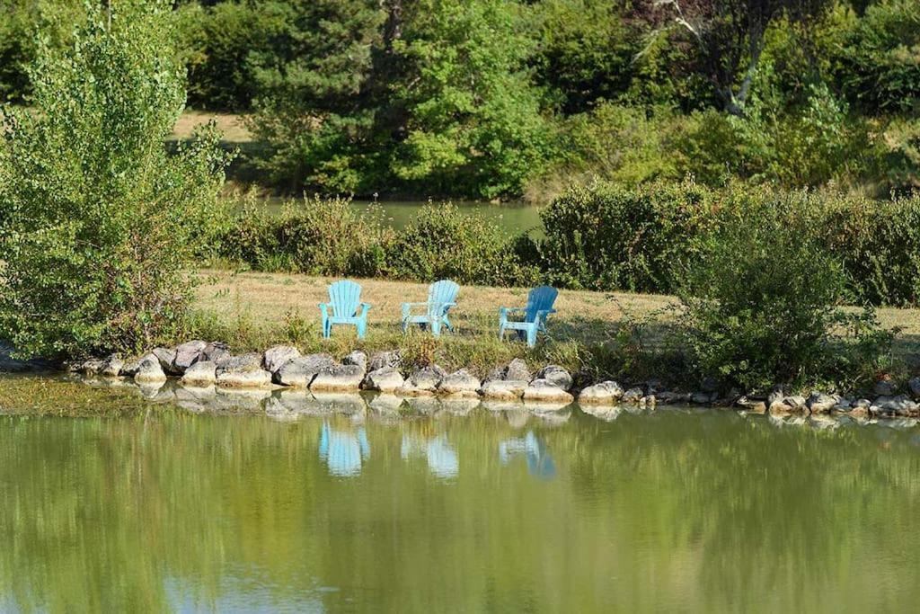 Chalet Au Milieu De La Foret Avec Lac A Proximite Layrac Dış mekan fotoğraf